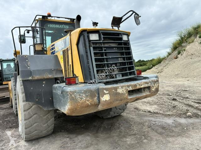 Nakladač Komatsu