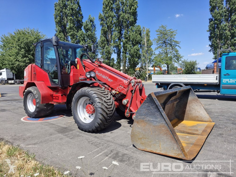 Nakladač Schäffer 8610T