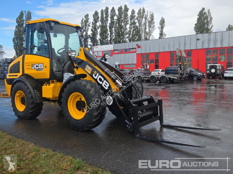 Shovel JCB 409