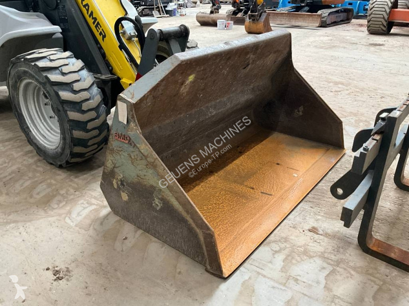 Nakladač Kramer 5035
