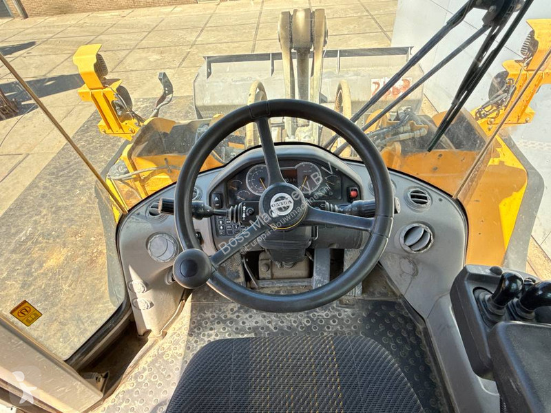 Nakladač Volvo - Automatic Greasing / Camera