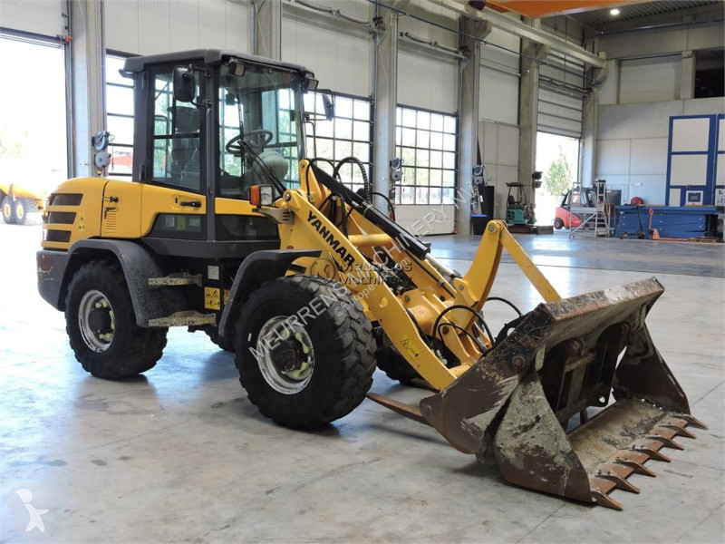 Nakladač Yanmar V80 + Fork
