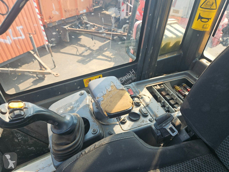 مُحمّلة Komatsu WA 200-7 Radlader defekt