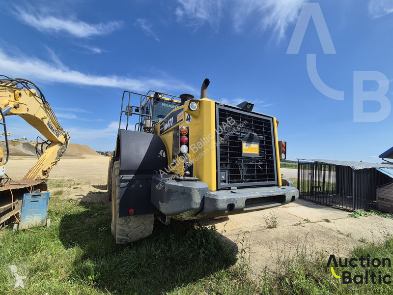 Nakladač Komatsu 7