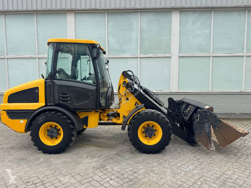 Chargeuse JCB T4