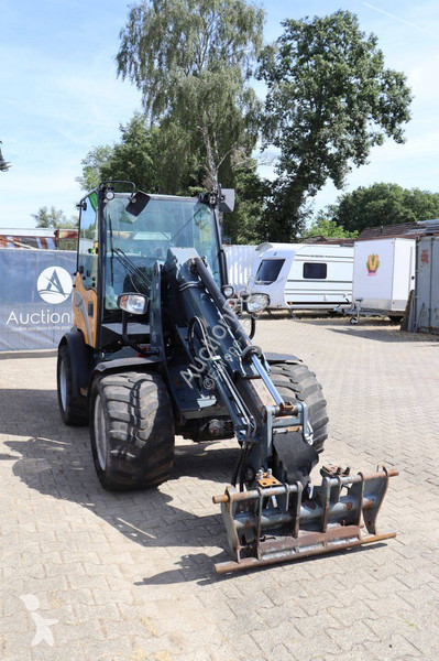 Фронтальный погрузчик Giant G5000DC Tele