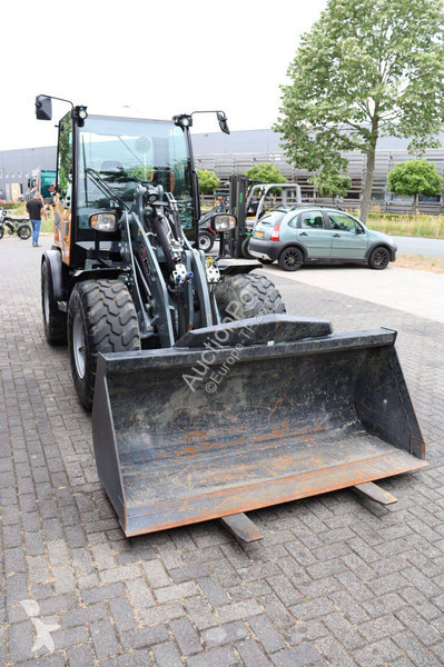 Nakladač Giant G5000 X-TRA