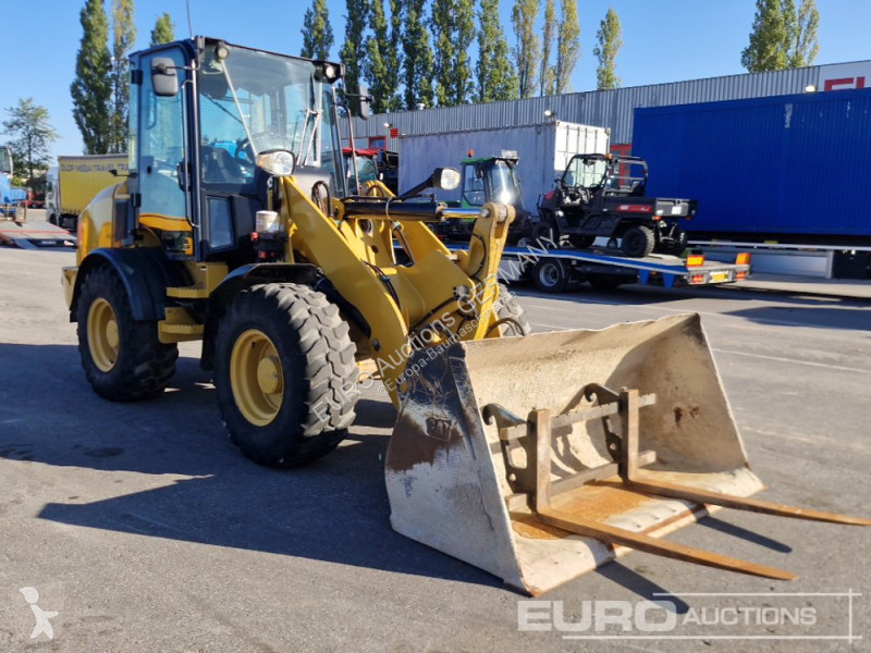 Chargeuse Caterpillar 908M