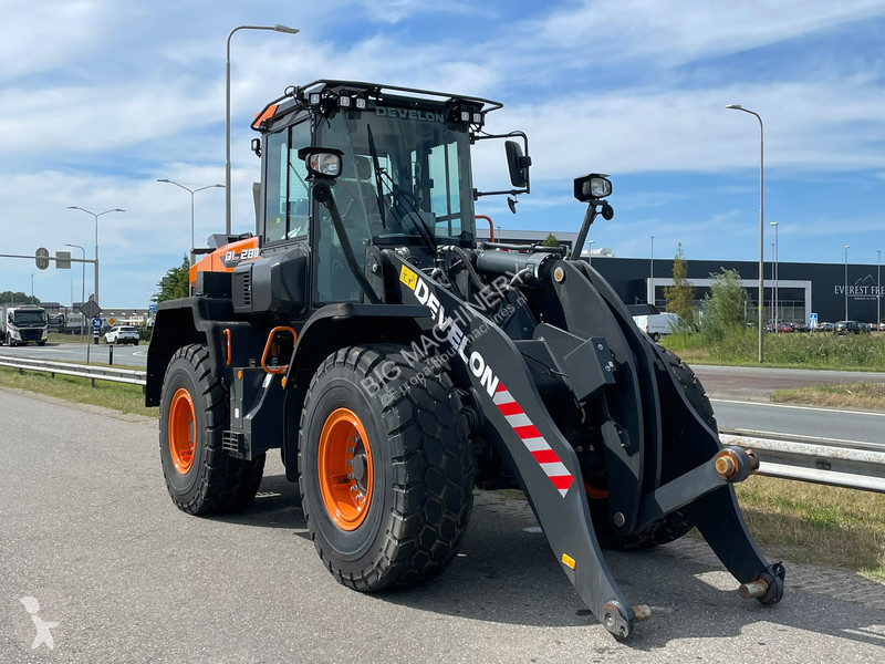 Chargeuse  DL280-7