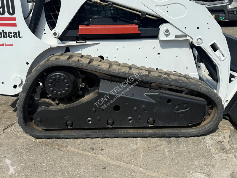 Chargeuse Bobcat SKIDSTEER Closed Cabine High...