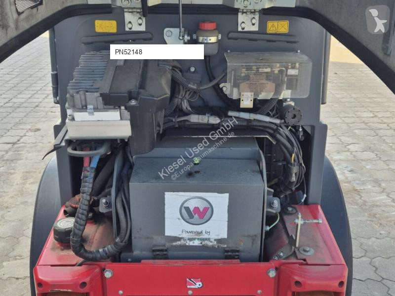 Навантажувач Weidemann RL20E