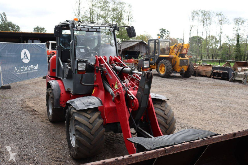 مُحمّلة Weidemann 3070CX