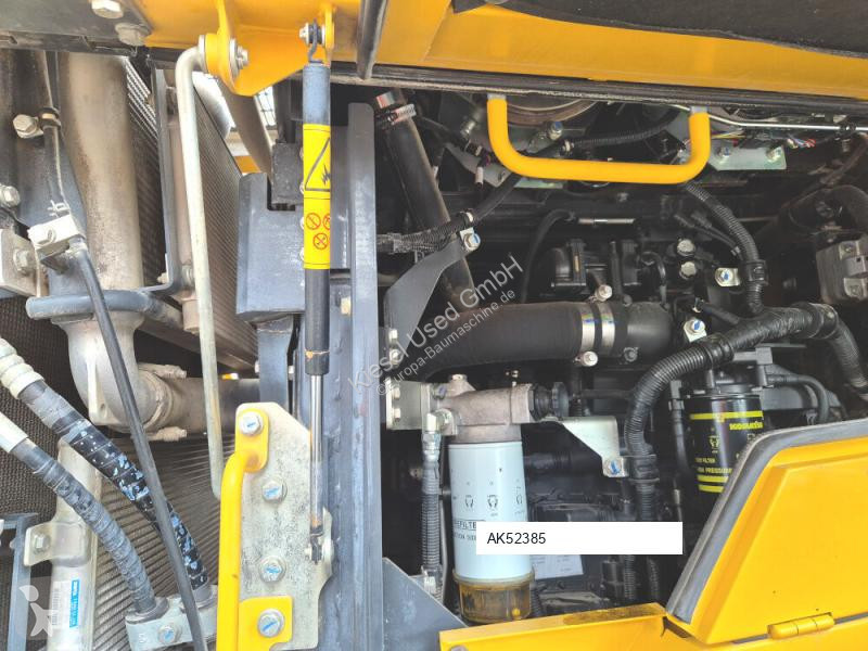 Lastare Komatsu 8
