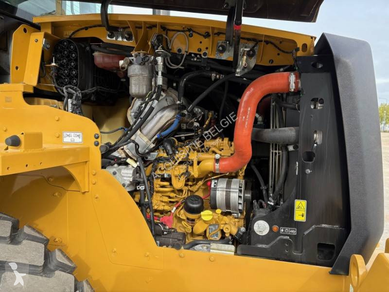 Chargeuse Caterpillar 910