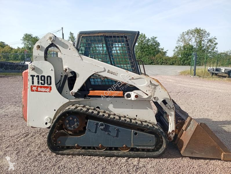 Pá carregadora Bobcat  t190