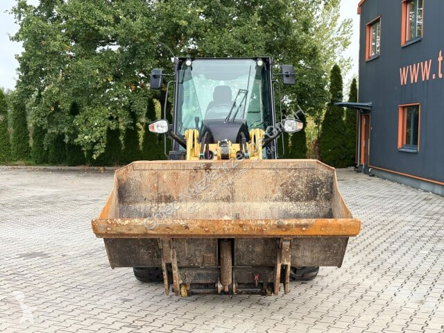 Incarcator Caterpillar 908M Radlader 6,46 Ton