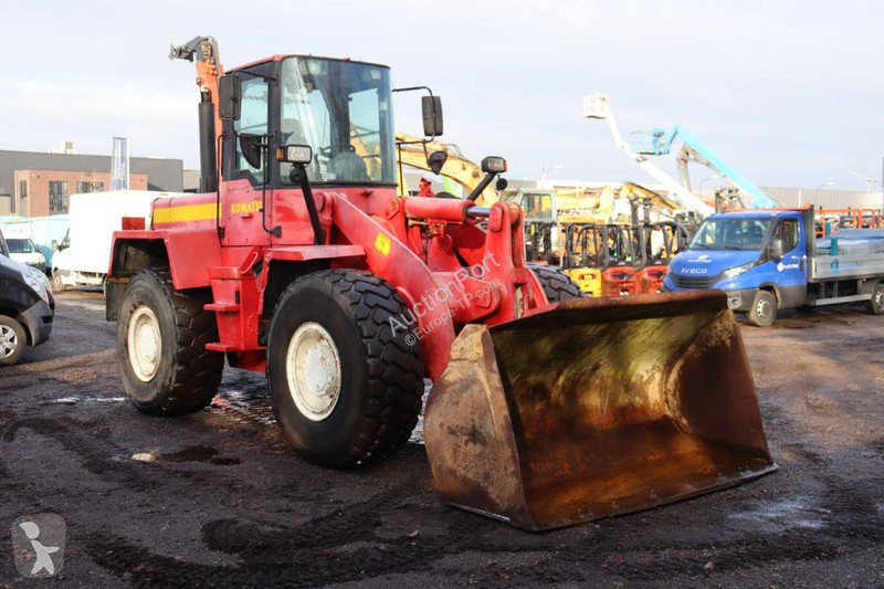 Chargeuse Komatsu 2703