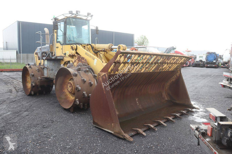 Chargeuse Komatsu WF450-3D