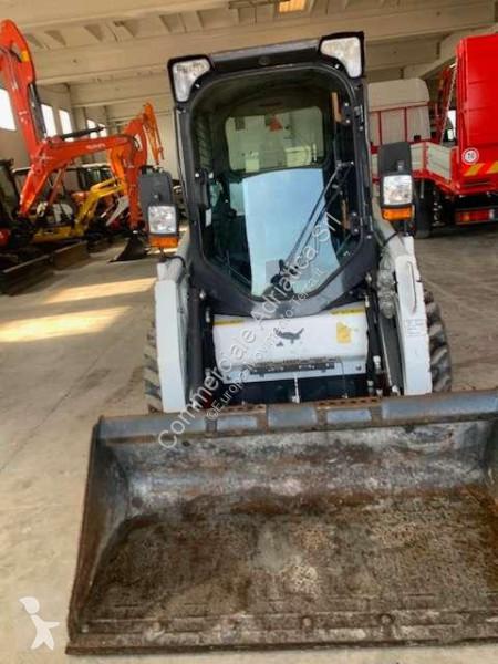 Pala cargadora Bobcat S590