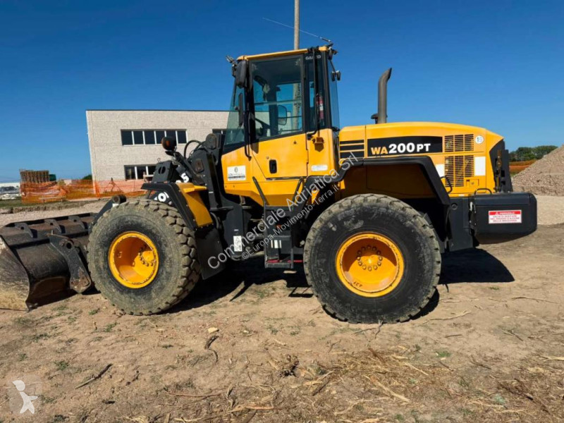 Incarcator Komatsu