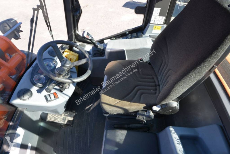 Lastare Hitachi 756 C