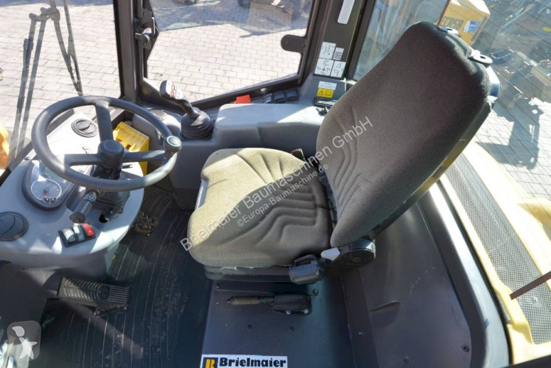 Chargeuse Mecalac AX 700
