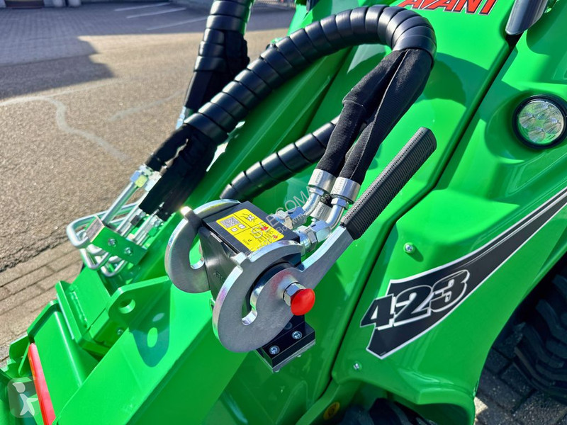 Chargeuse Avant tecno 423 TDL Shovel