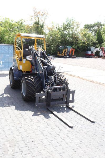 Chargeuse Eurotrac 850/W13F