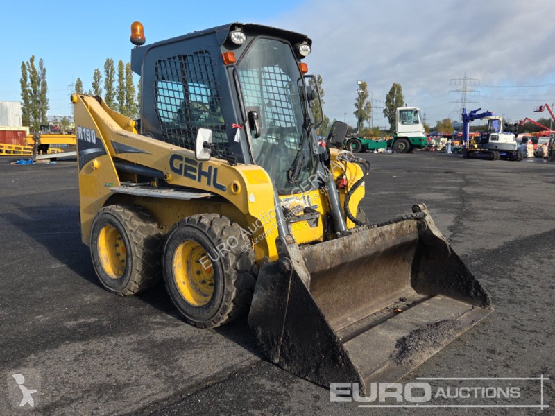 Shovel Gehl R190