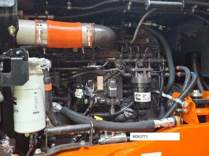 Товарач Hitachi 7