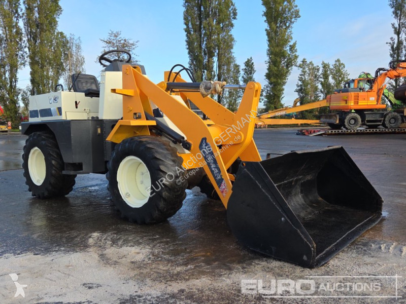 Shovel Yanmar V3