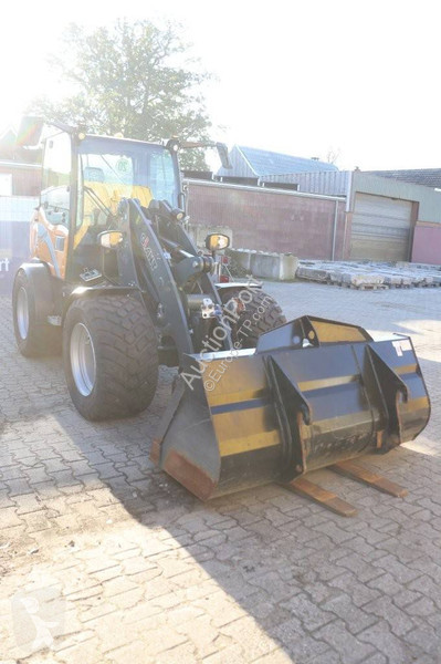 Shovel Giant G5000