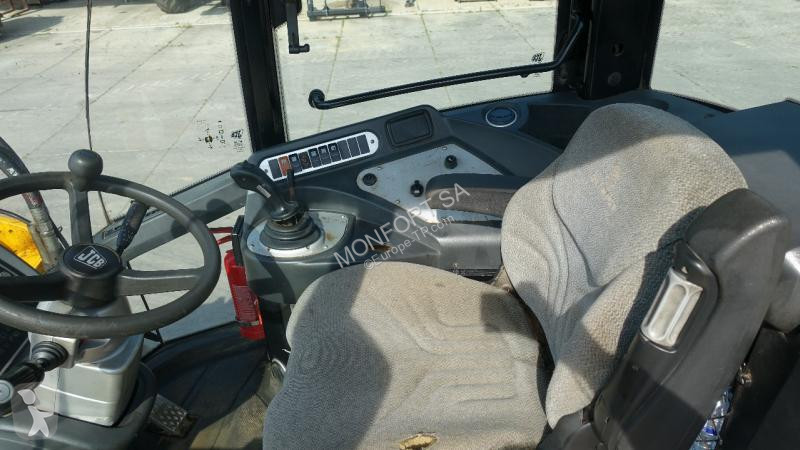 Shovel JCB