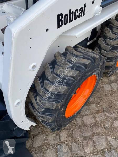 Shovel Bobcat