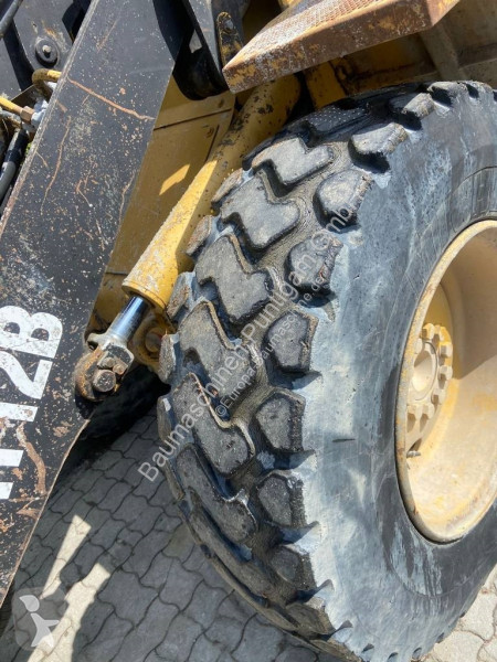 Incarcator Caterpillar IT 12 B