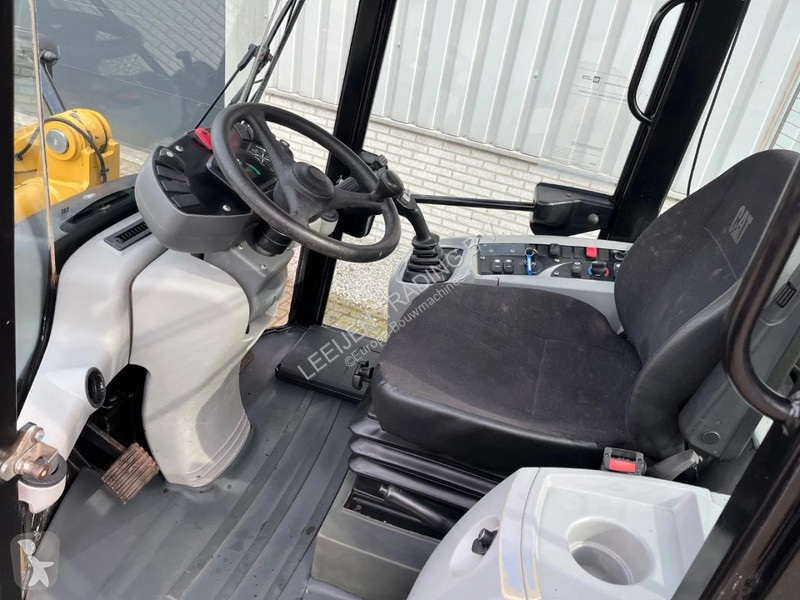 Shovel Caterpillar 906H, 2015 year, Bucket and...