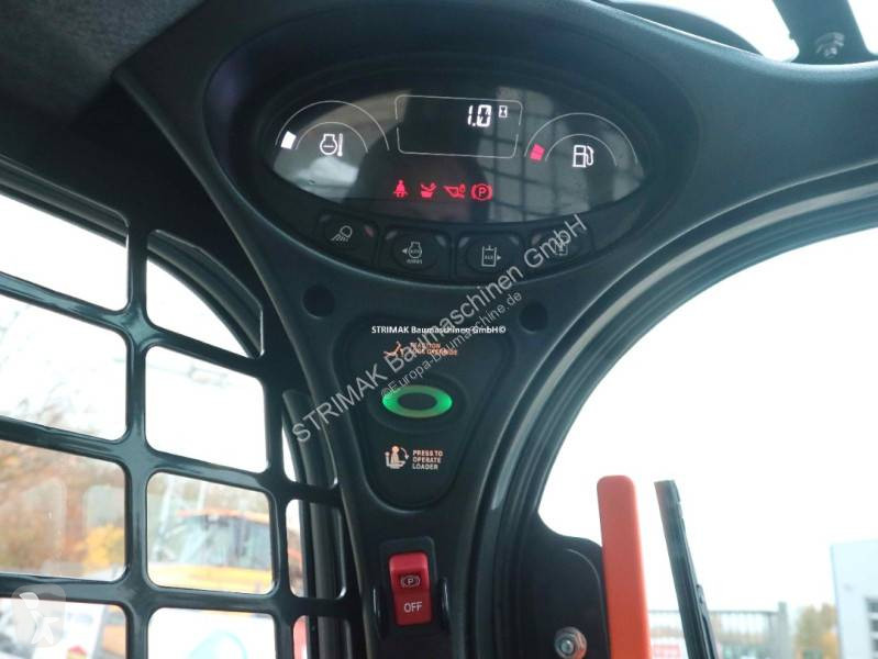 Shovel Bobcat T450