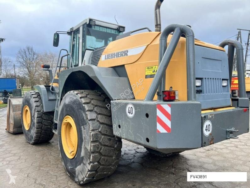 Shovel Liebherr NEW TIRES