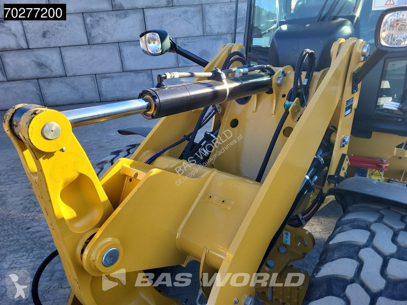 Shovel Caterpillar M EPA