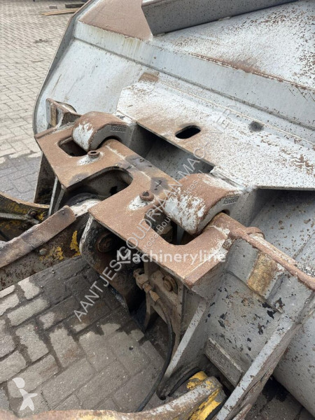 Shovel  Shovel WA270 8 - Gebruikt