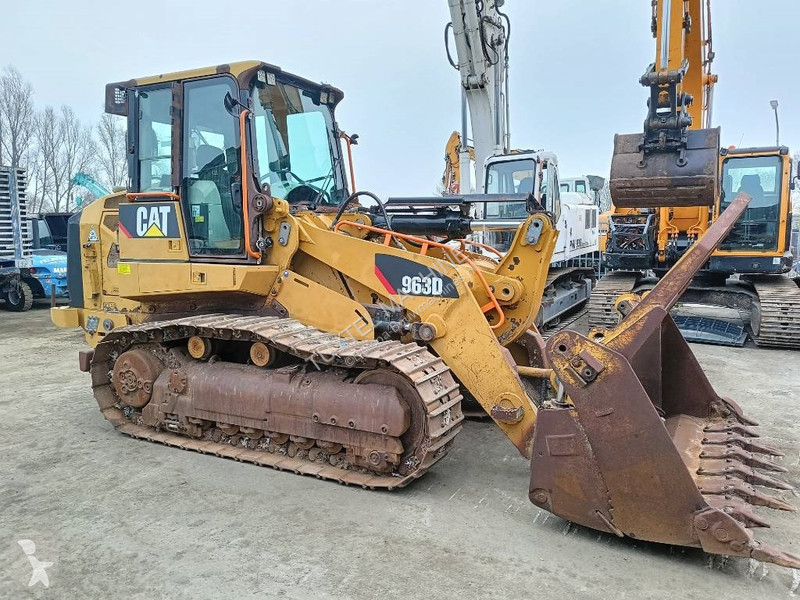Shovel Caterpillar crawler loader tracked...