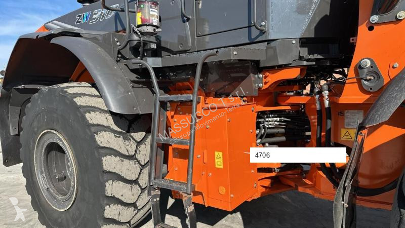 Shovel Hitachi -7