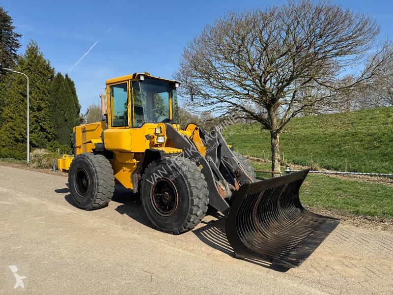 Shovel Volvo