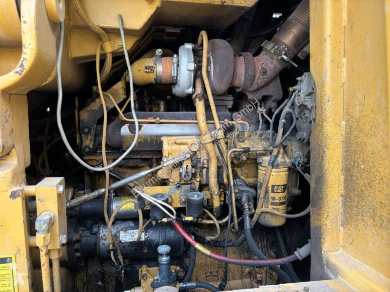 Pá carregadora Caterpillar 963