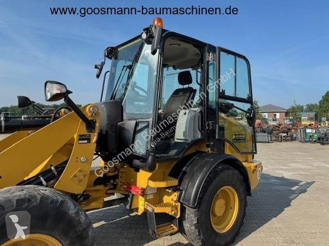 Shovel Caterpillar CAT 908 M