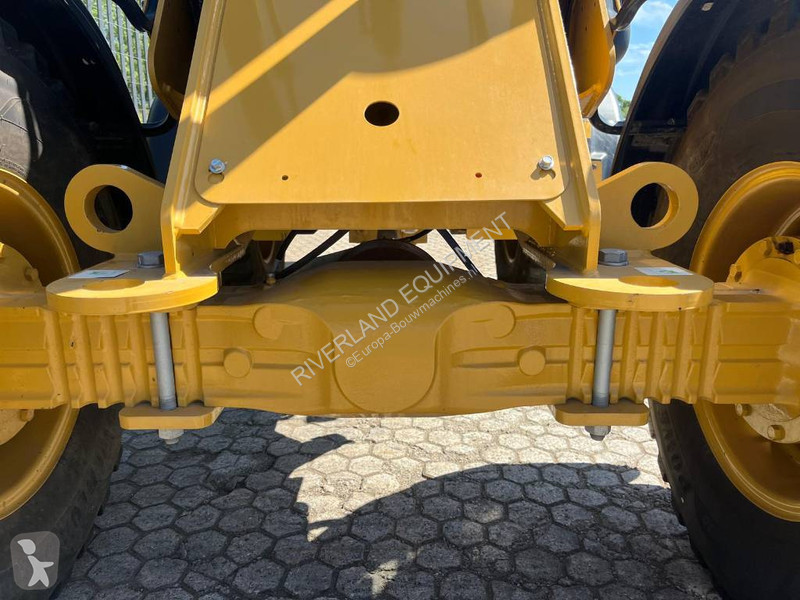 Shovel Caterpillar demo 2024 CE EPA 40k/hr...