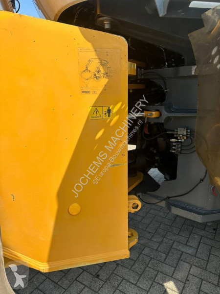 Shovel Liebherr L 580 2Plus2 Log Handler