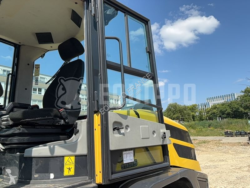 Shovel Yanmar V100