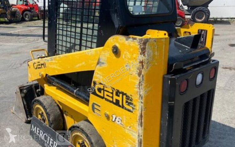 Shovel Gehl mini chargeuse compacte sur roues...