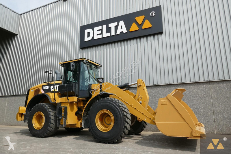 Pá carregadora Caterpillar M